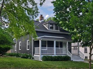 649 Vine Ave #2, Highland Park, IL 60035