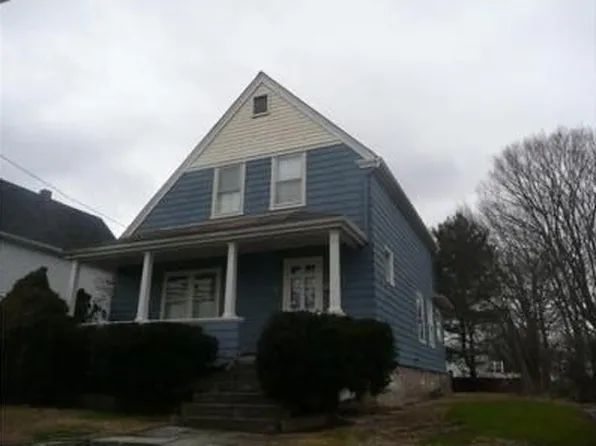 59 John St, Westerly, RI 02891