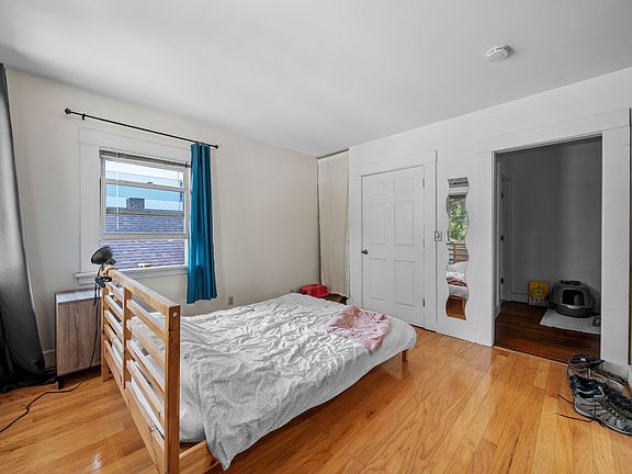 3rd image of 2650 2nd Ave APT 2