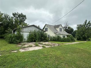 901 2nd St, Ridgeway, MO 64481