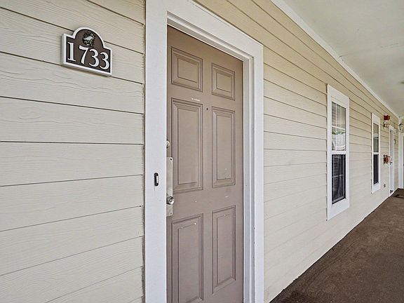 3rd image of 5801 Oyster Catcher Dr. #1733