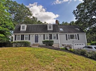 26 Captiva Rd, Walpole, MA 02081