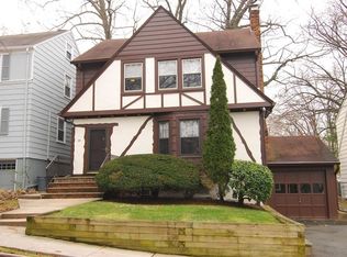 22 Rynda Rd, Maplewood, NJ 07040