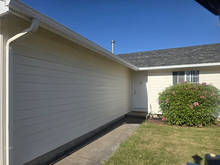 7024 Pierce Dr N — Photo 4