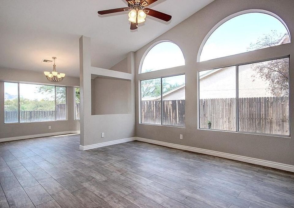 1st image of 1449 N Culpepper Ave