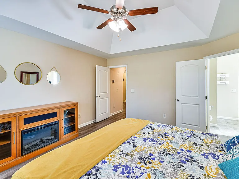 706 Park Ln — Photo 7