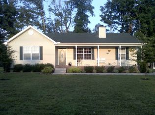 3047 Bowker Rd, Charlotte, TN 37036