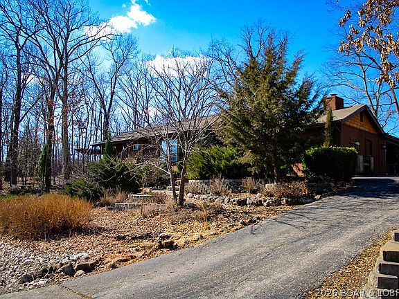 5th image of 1158 Anemone Rd