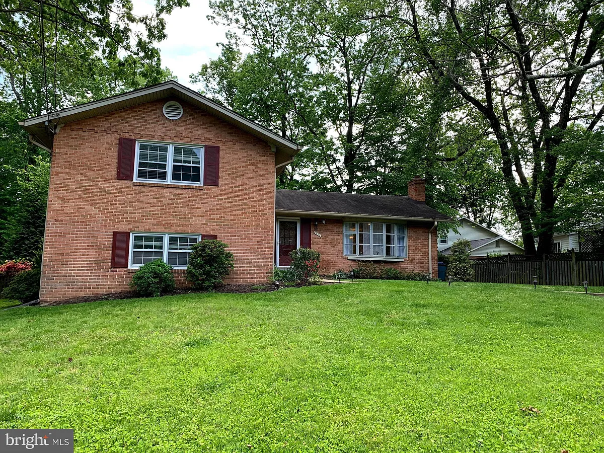 Building Photo - 6624 Sulky Ln