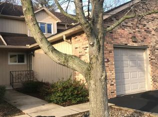 2624 Forrest Green Dr, Decatur, IL 62521