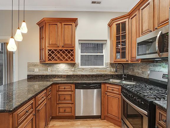 5th image of 6229 N Richmond St APT 2N