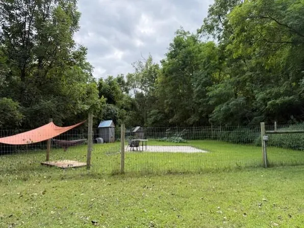 24345 E Burns Valley Rd, Winona, MN 55987