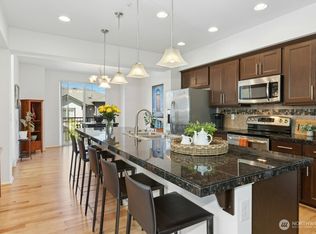 10372 156th Pl NE APT 101, Redmond, WA 98052