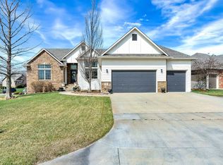 808 E Woodstone Cir, Andover, KS 67002
