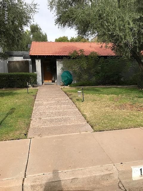 1st image of 12 E Moon Valley Dr