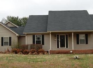 633 Evergreen Dr, Murfreesboro, TN 37128