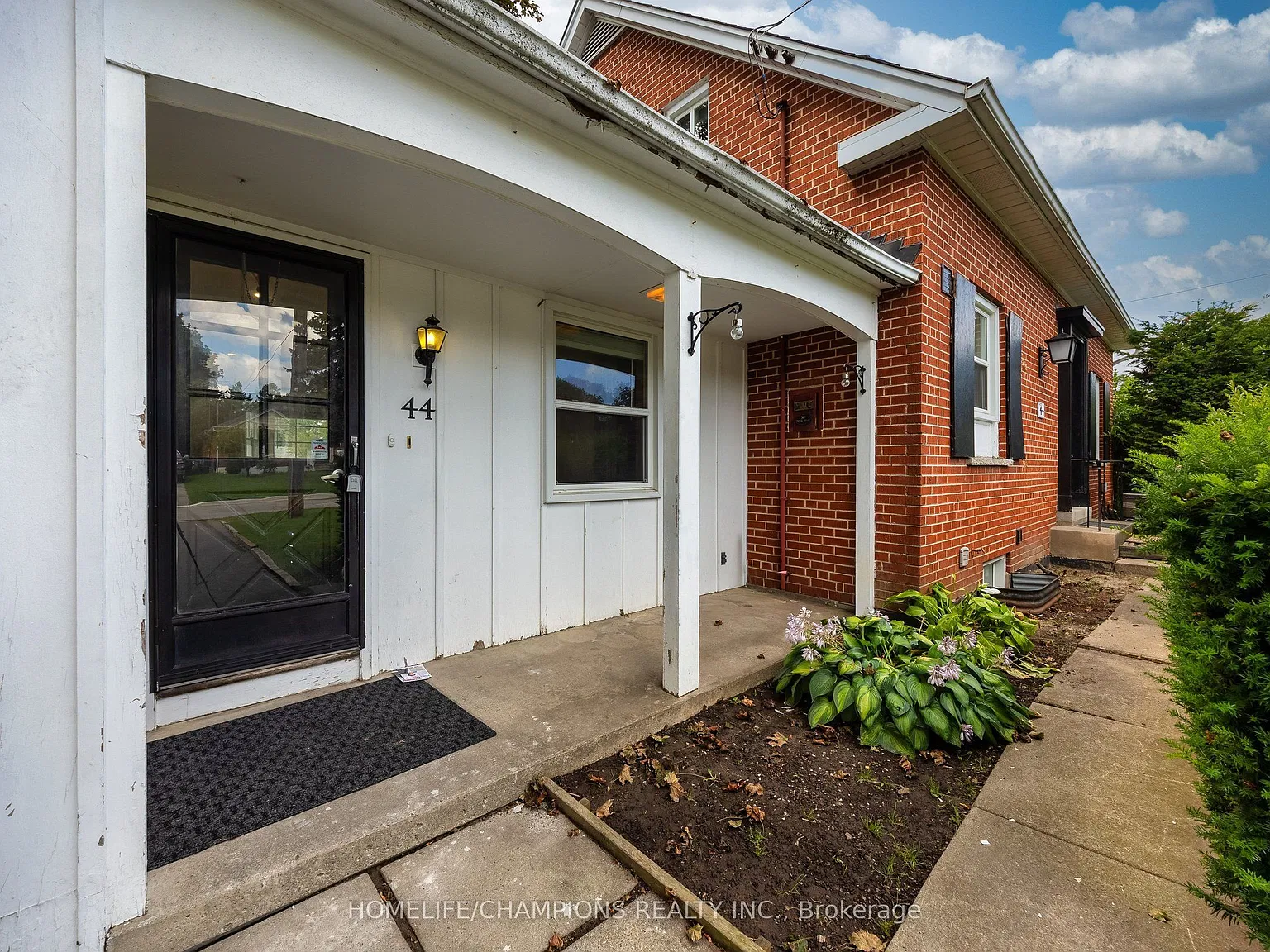 4 bed, $3,100 — Photo 2
