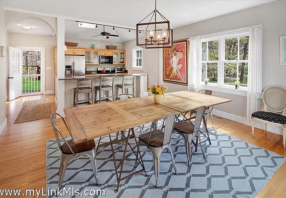 Opening dining into kitchen