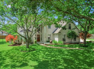 4 Meadow Way, Round Rock, TX 78664