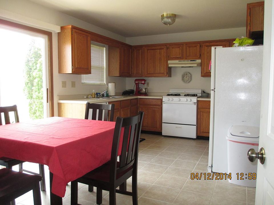Eat In Kitchen