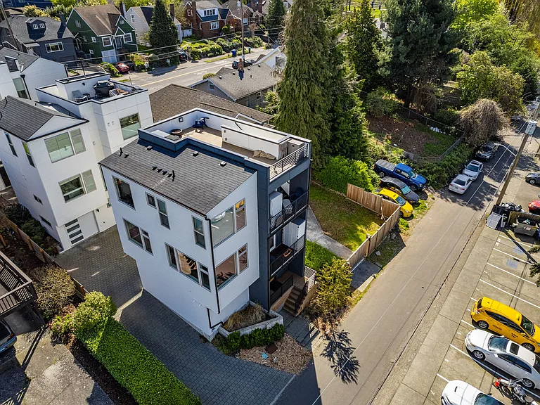 3411 15th Ave S — Photo 53