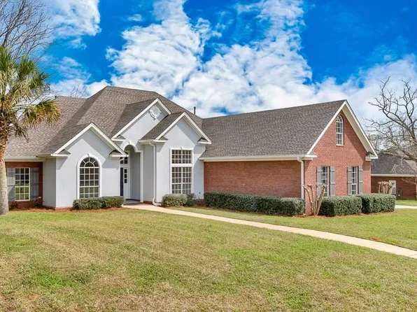 8564 Tunbridge Wells Dr S, Semmes, AL 36575