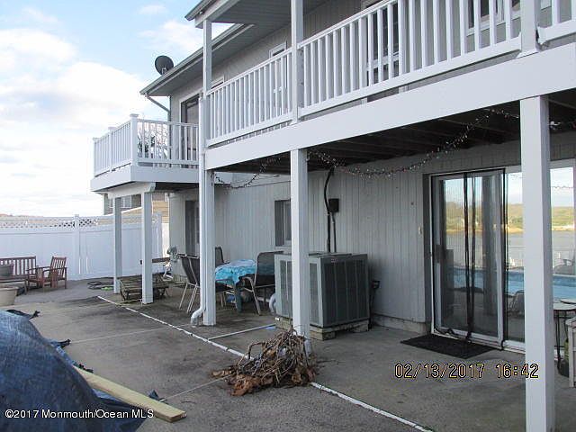 2nd image of 147 Riverside Dr