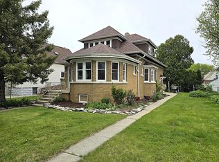 3168 S 9th St, Milwaukee, WI 53215