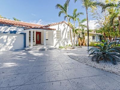 667 NE 69th St, Miami, FL, 33138