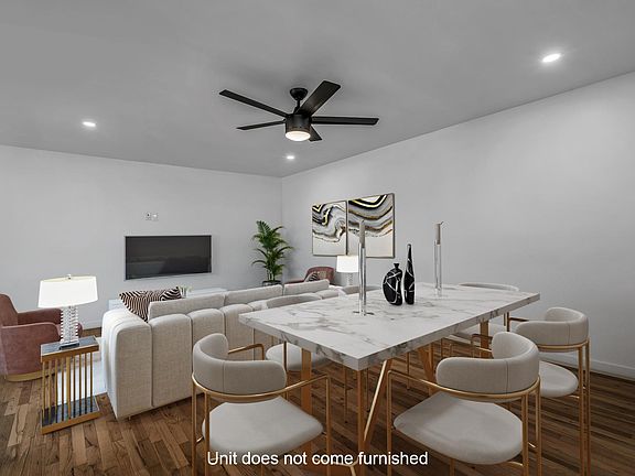 3rd image of 905 Manhattan Beach Blvd #A