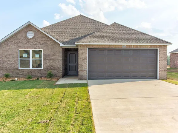 1304 Springvine Dr, Searcy, AR 72143