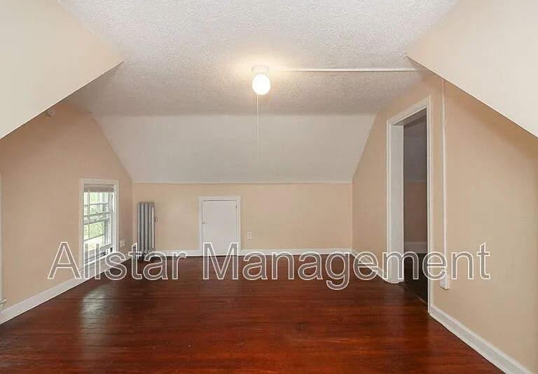 2100 Cottage Grove Dr — Photo 23