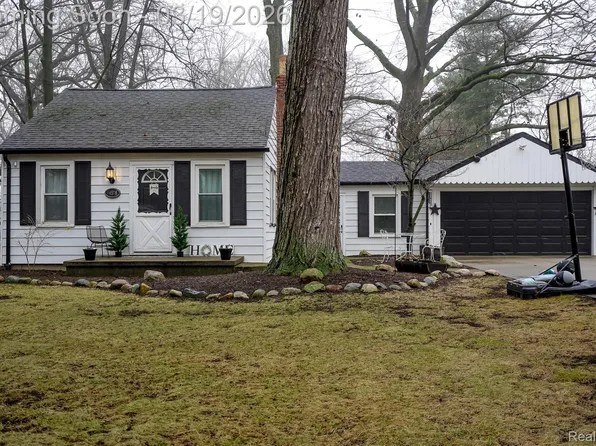 14576 Bainbridge St, Livonia, MI 48154