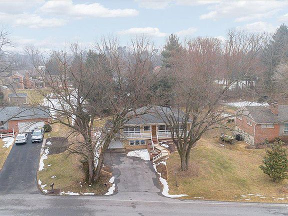 3rd image of 13331 Apple Hill Dr