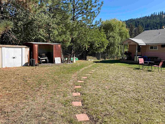 5th image of 1369 Grangemont Rd