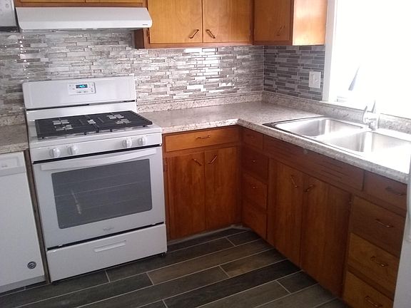 4th image of 812 N 43rd St #Not