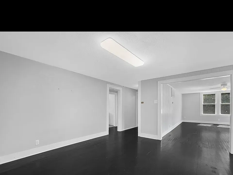 1300 Greenwood Ave