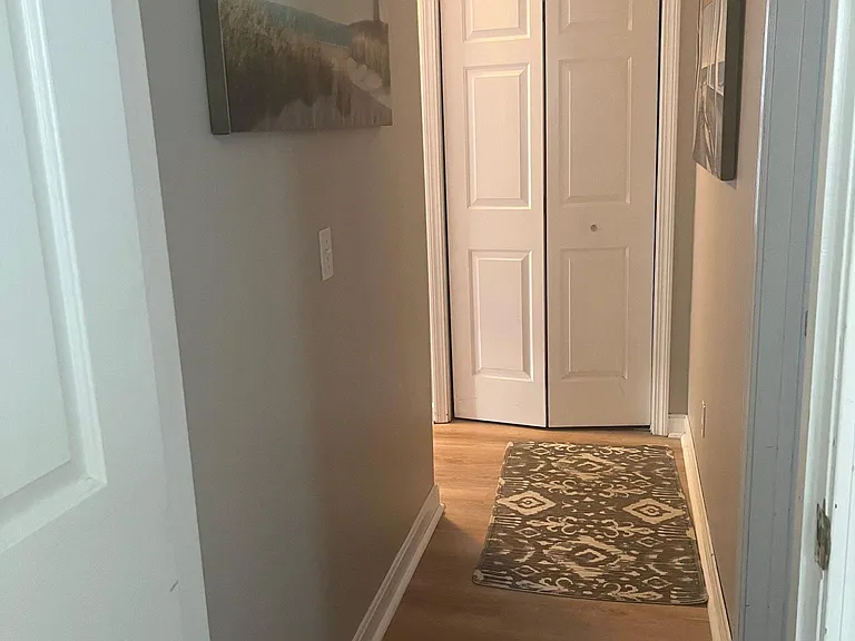 31 1/2 Franklin St #2 — Photo 11