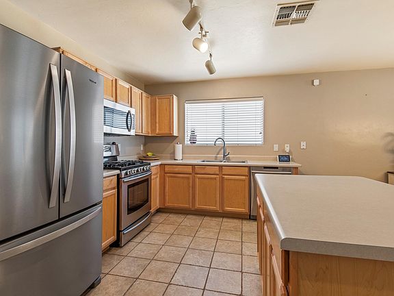 2nd image of 10062 N Mill Crossing Way