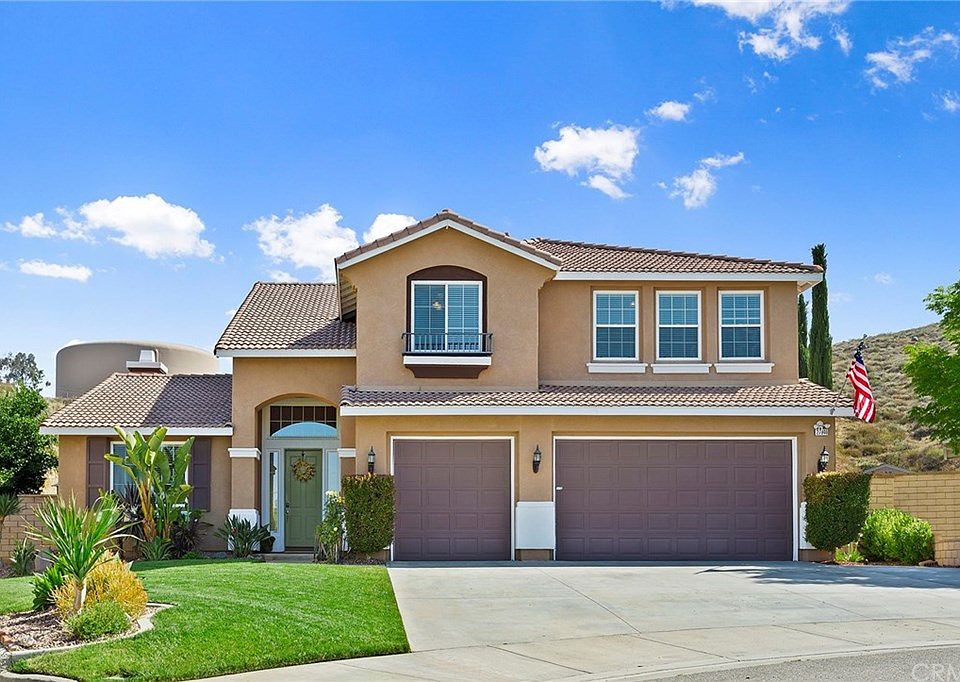 1st image of 27946 Blackhawk Ct