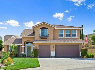 27946 Blackhawk Ct, Sun City, CA 92585