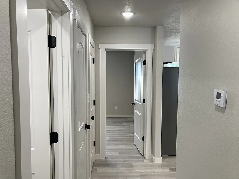 10423 Preston Ct — Photo 24