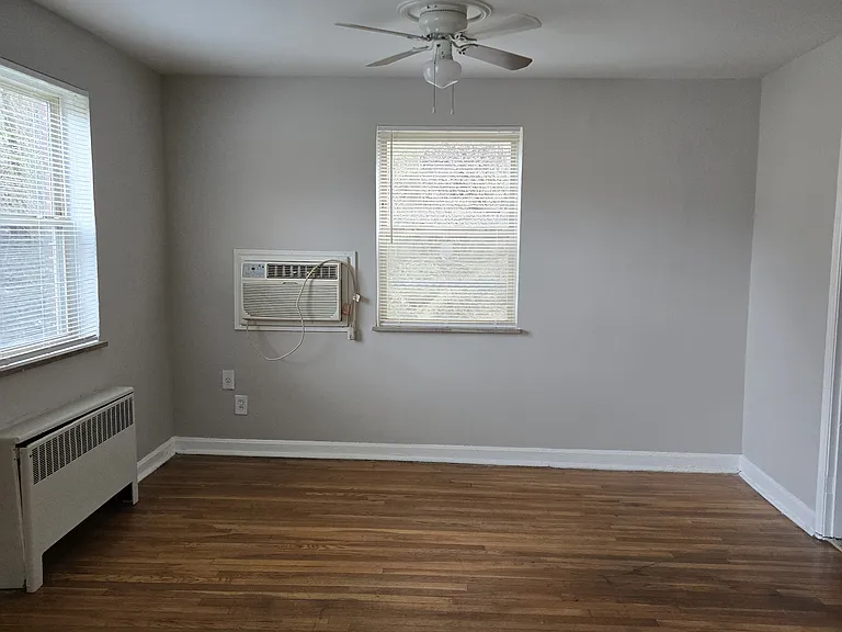 3127 Worthington Ave #3 — Photo 2