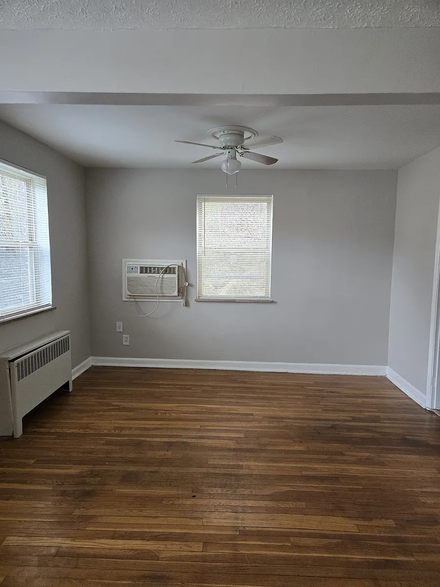 Building Photo - 3127 Worthington Ave #3