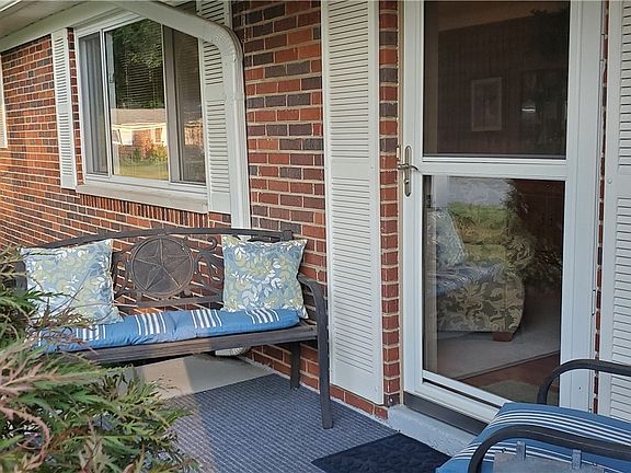 5th image of 1295 Jerry Ln