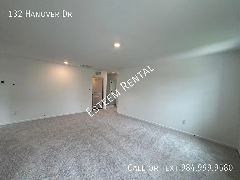 132 Hanover Dr — Photo 21