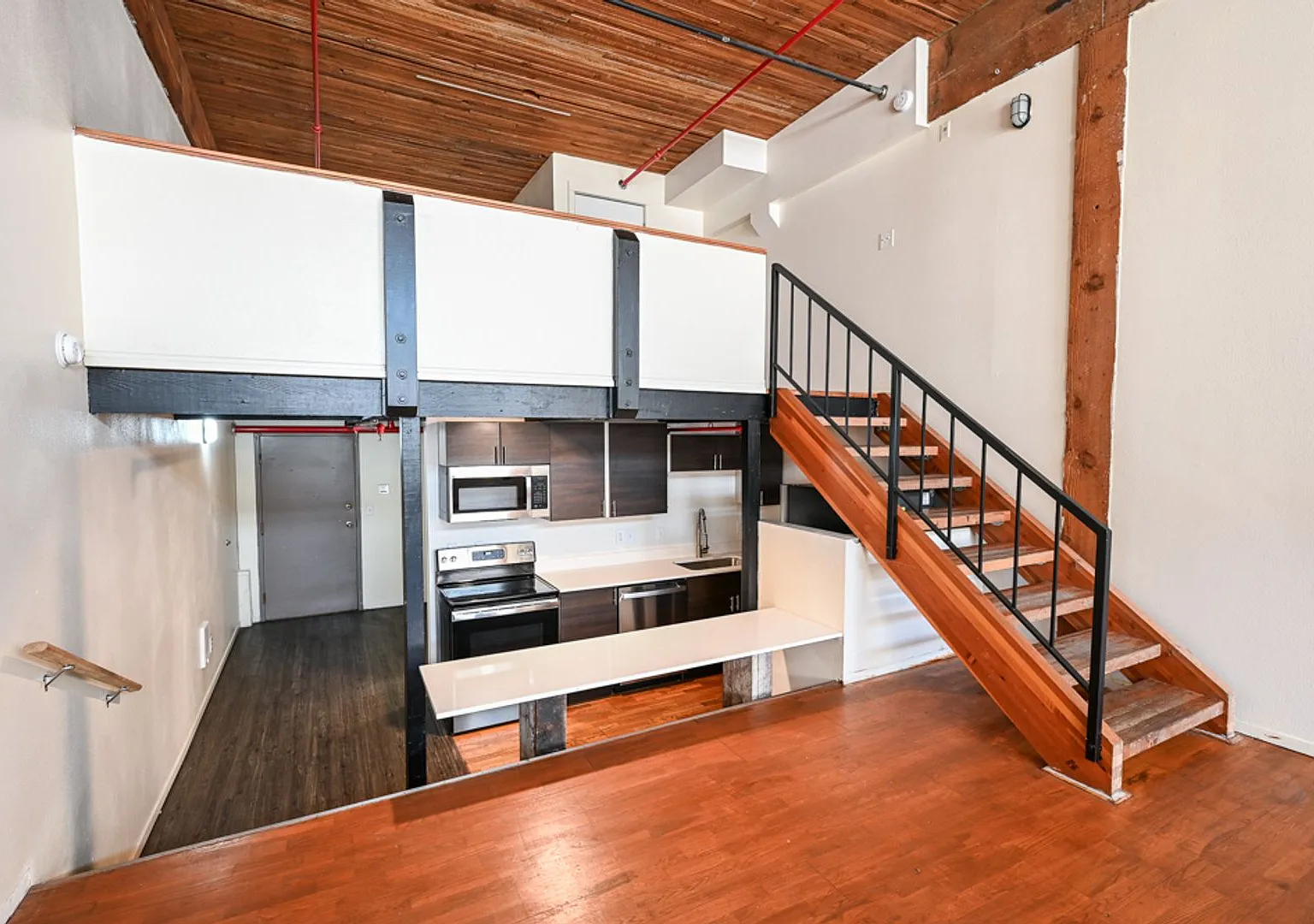 Everett Station Lofts — Photo 4