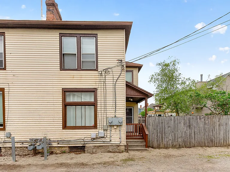 905 Beech St — Photo 30