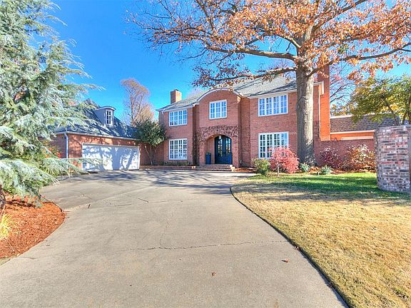 2nd image of 4401 Balmoral Ct