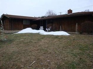 15 Pine Dr, Coal Center, PA 15423